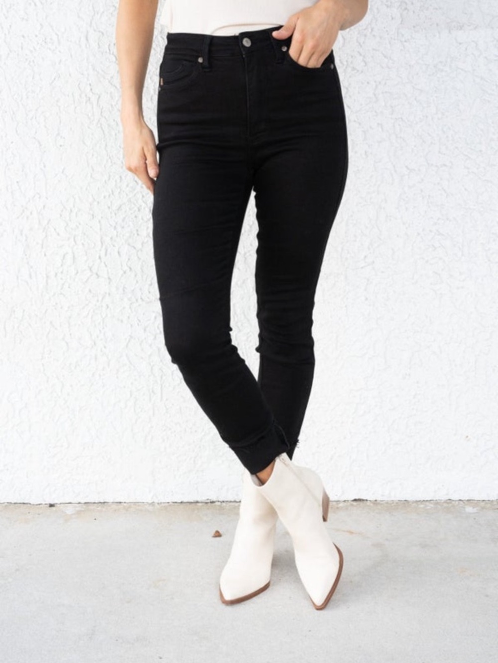 Judy blue tummy control skinny jeans